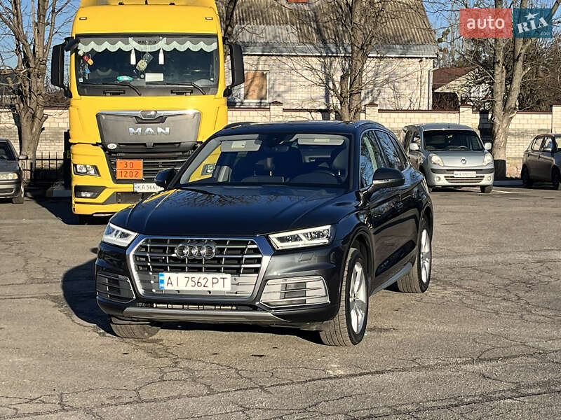 Внедорожник / Кроссовер Audi Q5 2017 в Василькове