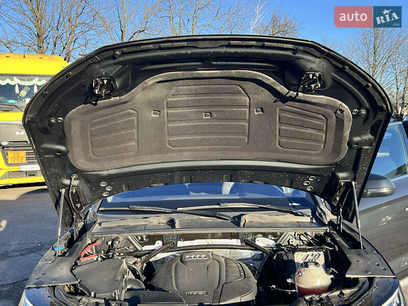 Внедорожник / Кроссовер Audi Q5 2017 в Василькове