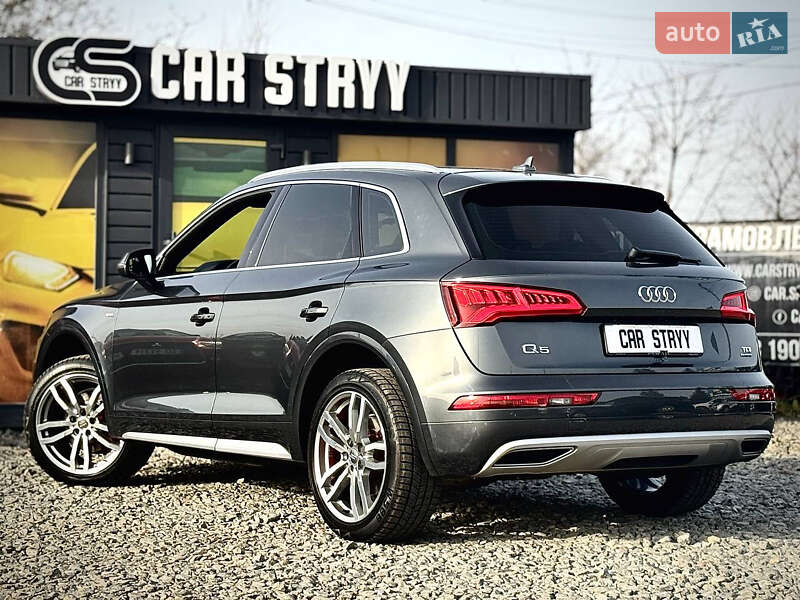 Внедорожник / Кроссовер Audi Q5 2016 в Стрые