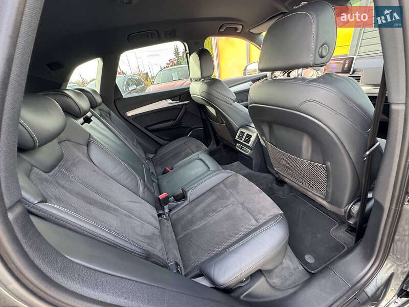 Внедорожник / Кроссовер Audi Q5 2016 в Стрые