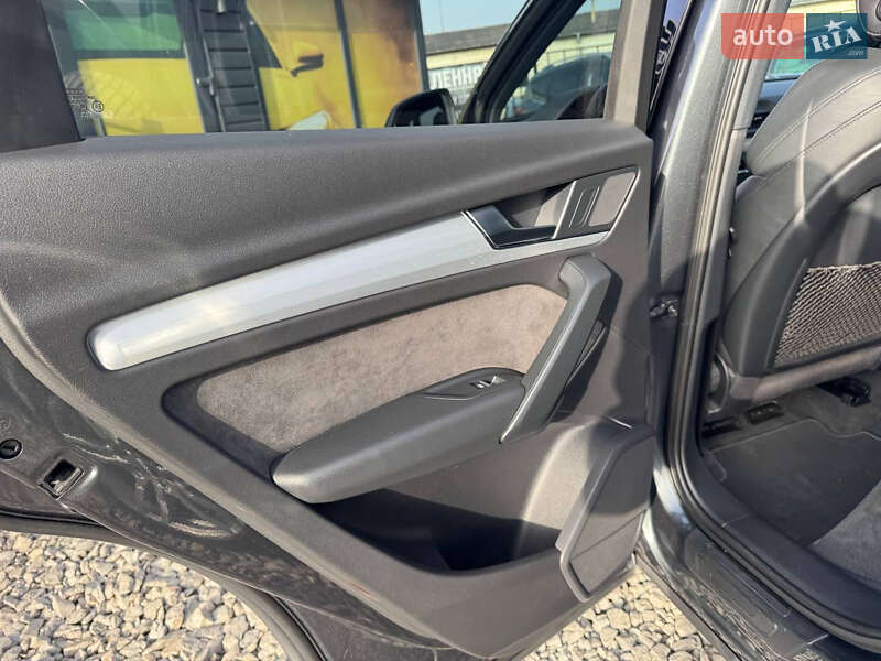 Внедорожник / Кроссовер Audi Q5 2016 в Стрые