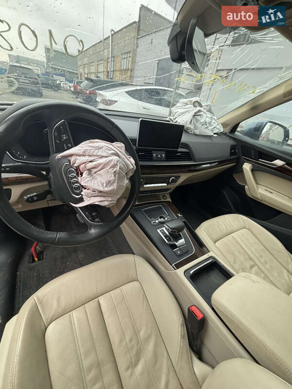 Внедорожник / Кроссовер Audi Q5 2017 в Киеве фото 10 Внедорожник / Кроссовер Audi Q5 2017 в Киеве