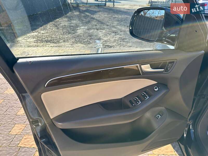 Внедорожник / Кроссовер Audi Q5 2016 в Львове