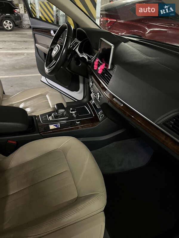 Внедорожник / Кроссовер Audi Q5 2017 в Львове