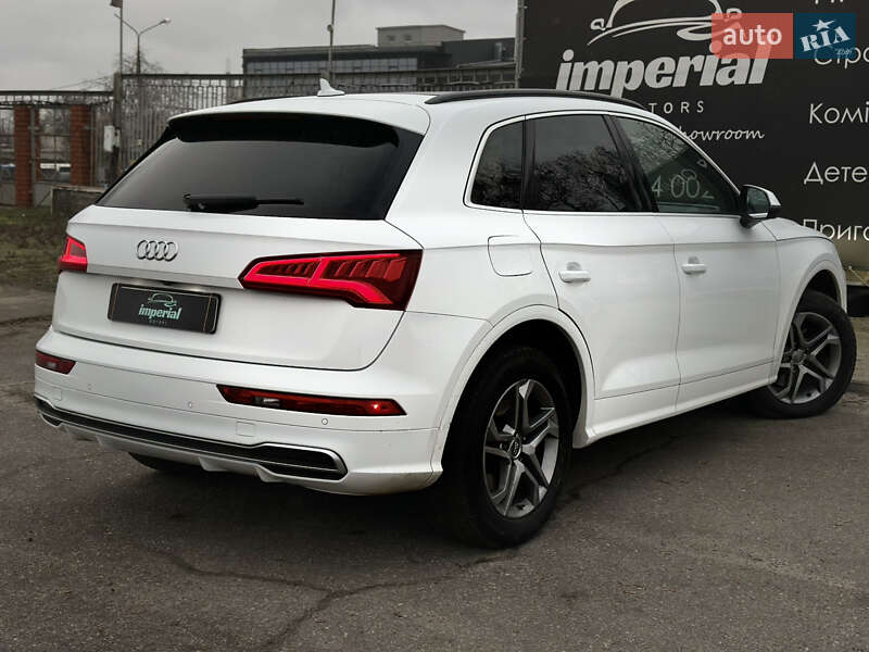 Внедорожник / Кроссовер Audi Q5 2018 в Харькове