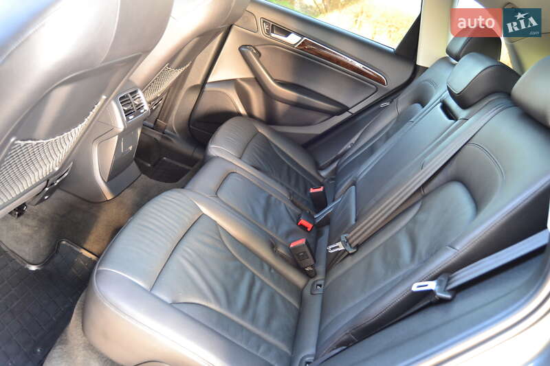 Внедорожник / Кроссовер Audi Q5 2015 в Дрогобыче