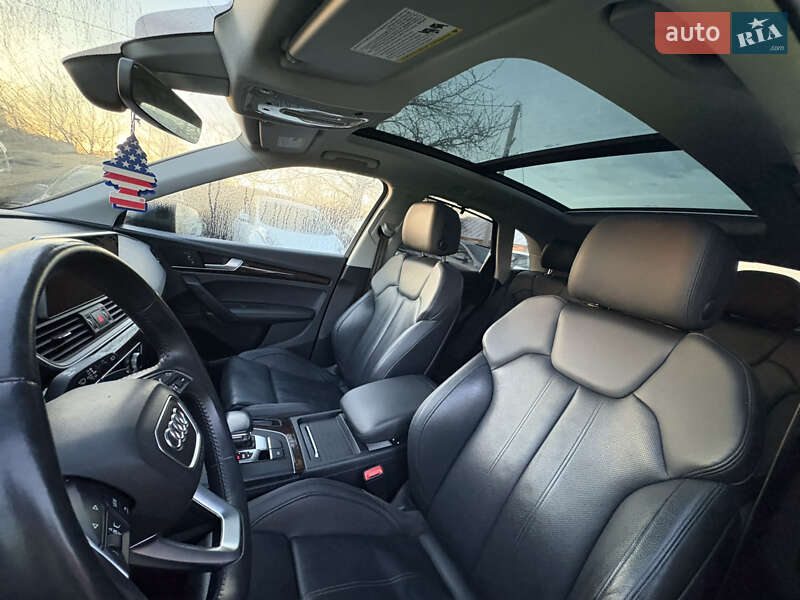 Внедорожник / Кроссовер Audi Q5 2018 в Луцке