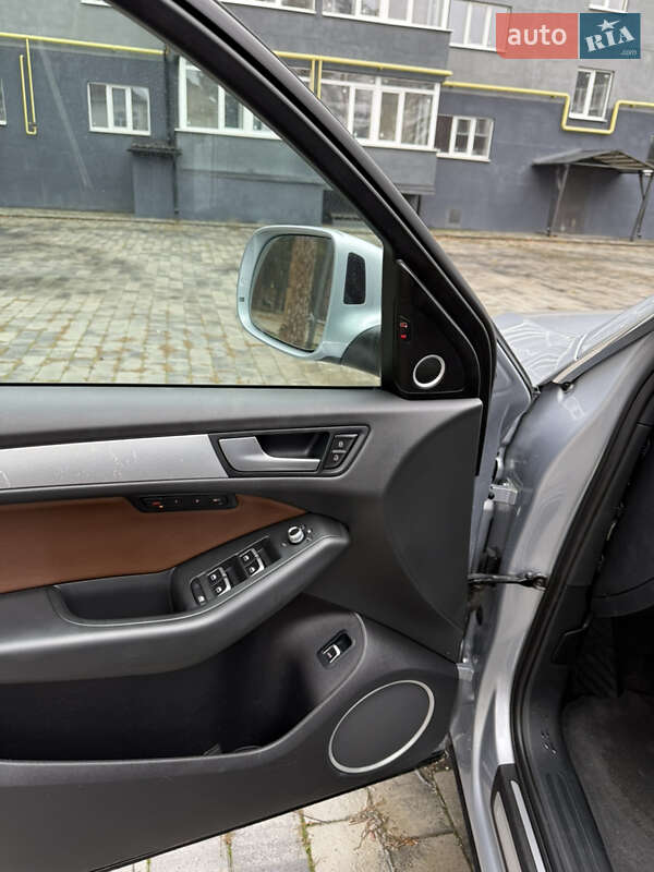 Внедорожник / Кроссовер Audi Q5 2015 в Ахтырке