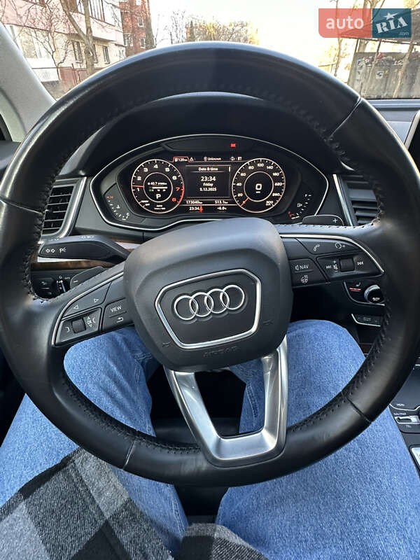 Внедорожник / Кроссовер Audi Q5 2017 в Тернополе