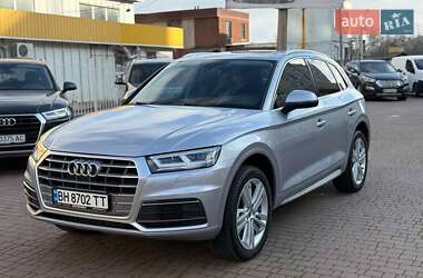 Внедорожник / Кроссовер Audi Q5 2017 в Одессе