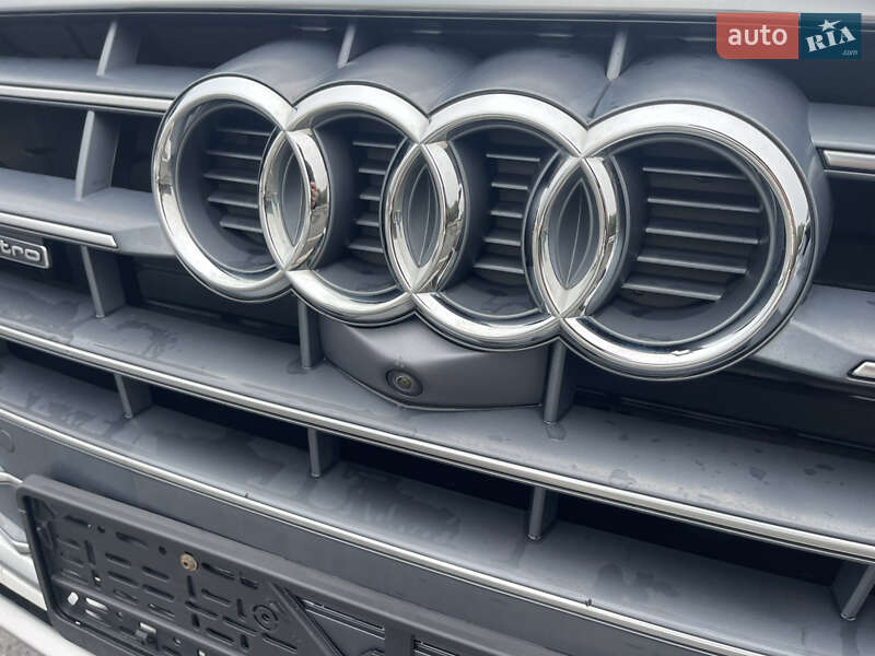 Внедорожник / Кроссовер Audi Q5 2018 в Киеве