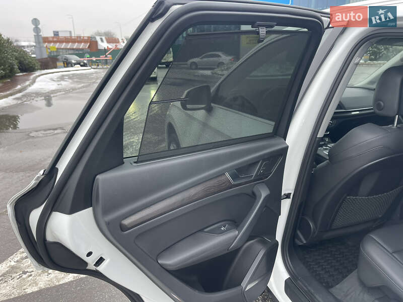 Внедорожник / Кроссовер Audi Q5 2018 в Киеве