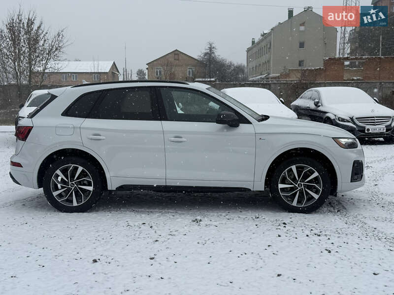 Внедорожник / Кроссовер Audi Q5 2023 в Киеве
