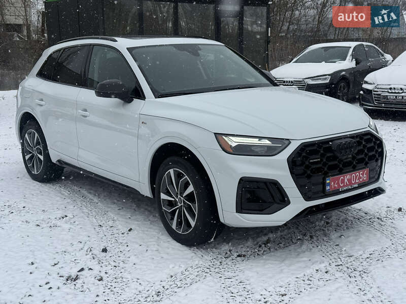 Внедорожник / Кроссовер Audi Q5 2023 в Киеве