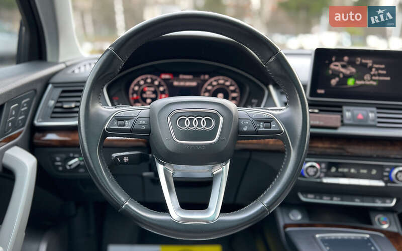 Внедорожник / Кроссовер Audi Q5 2017 в Львове