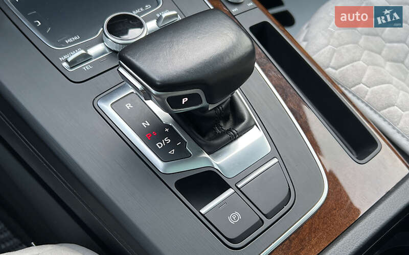 Внедорожник / Кроссовер Audi Q5 2017 в Львове