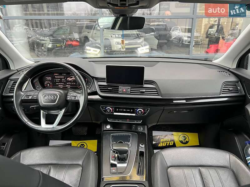 Внедорожник / Кроссовер Audi Q5 2018 в Ивано-Франковске