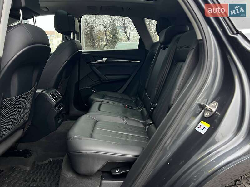 Внедорожник / Кроссовер Audi Q5 2018 в Ивано-Франковске