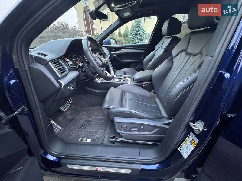 Внедорожник / Кроссовер Audi Q5 2017 в Киеве