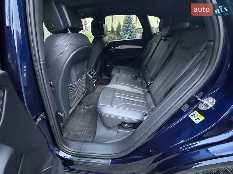 Внедорожник / Кроссовер Audi Q5 2017 в Киеве