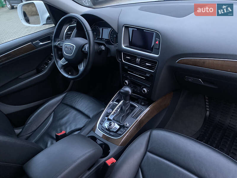 Внедорожник / Кроссовер Audi Q5 2016 в Луцке