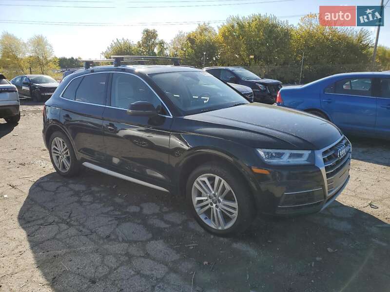 Внедорожник / Кроссовер Audi Q5 2018 в Одессе