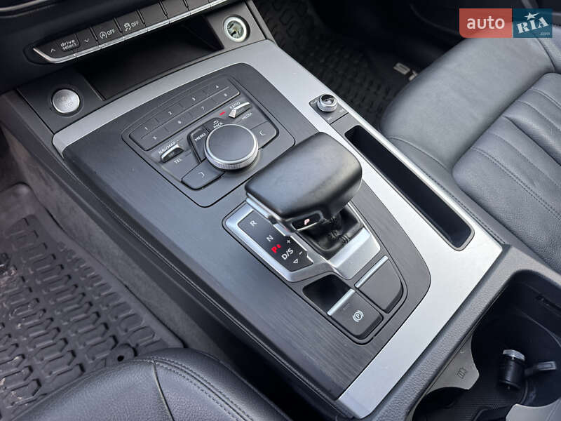 Внедорожник / Кроссовер Audi Q5 2017 в Ковеле фото 35 Внедорожник / Кроссовер Audi Q5 2017 в Ковеле