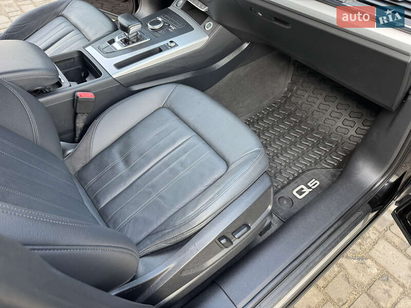 Внедорожник / Кроссовер Audi Q5 2017 в Ковеле фото 39 Внедорожник / Кроссовер Audi Q5 2017 в Ковеле