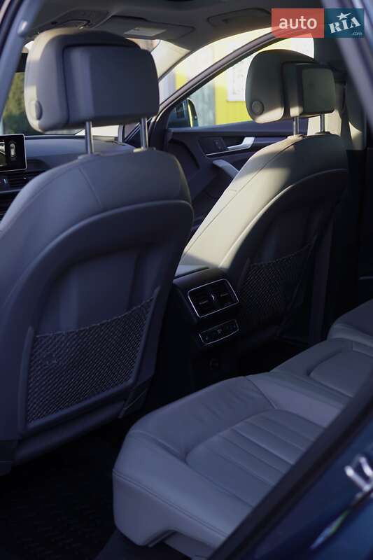 Внедорожник / Кроссовер Audi Q5 2018 в Ивано-Франковске