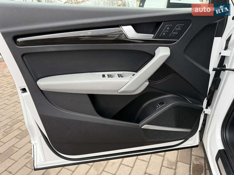 Внедорожник / Кроссовер Audi Q5 2018 в Харькове