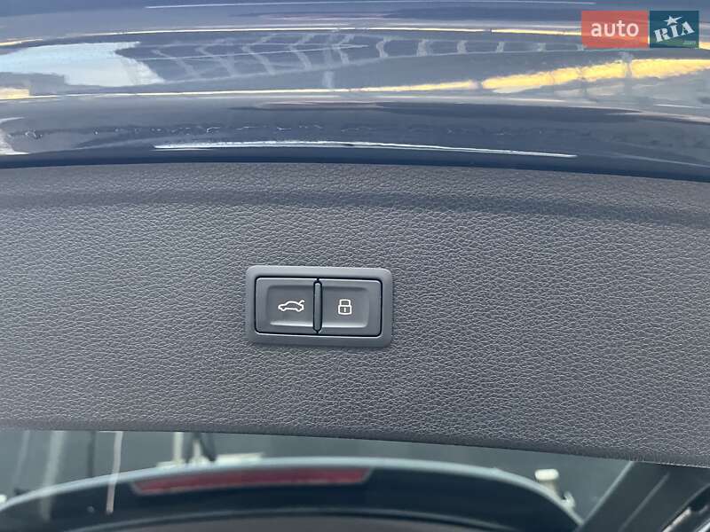 Внедорожник / Кроссовер Audi Q5 2017 в Луцке