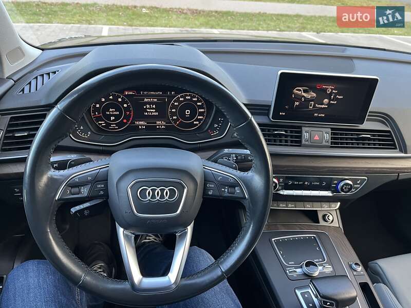 Внедорожник / Кроссовер Audi Q5 2017 в Луцке