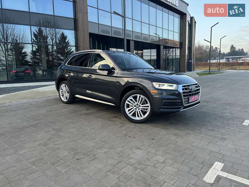 Внедорожник / Кроссовер Audi Q5 2017 в Луцке