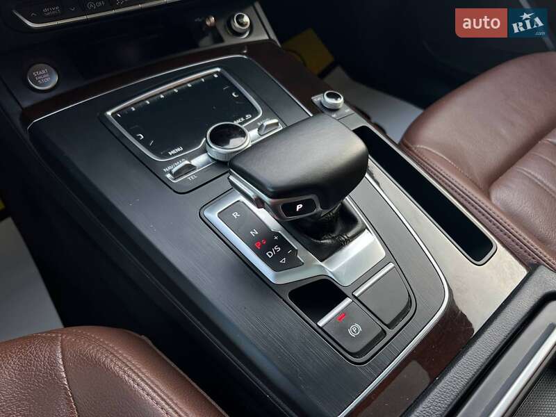 Внедорожник / Кроссовер Audi Q5 2018 в Ивано-Франковске