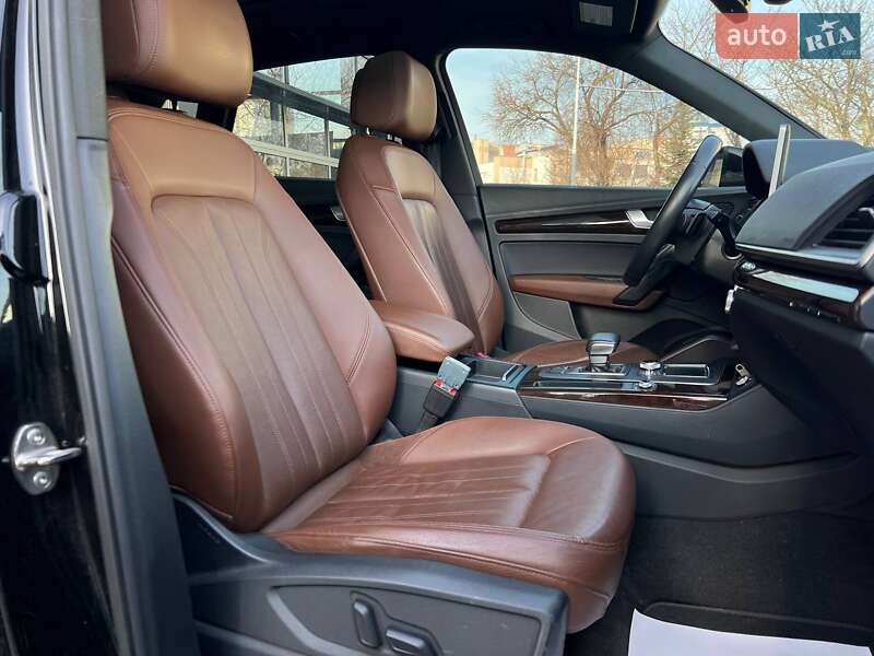 Внедорожник / Кроссовер Audi Q5 2018 в Ивано-Франковске