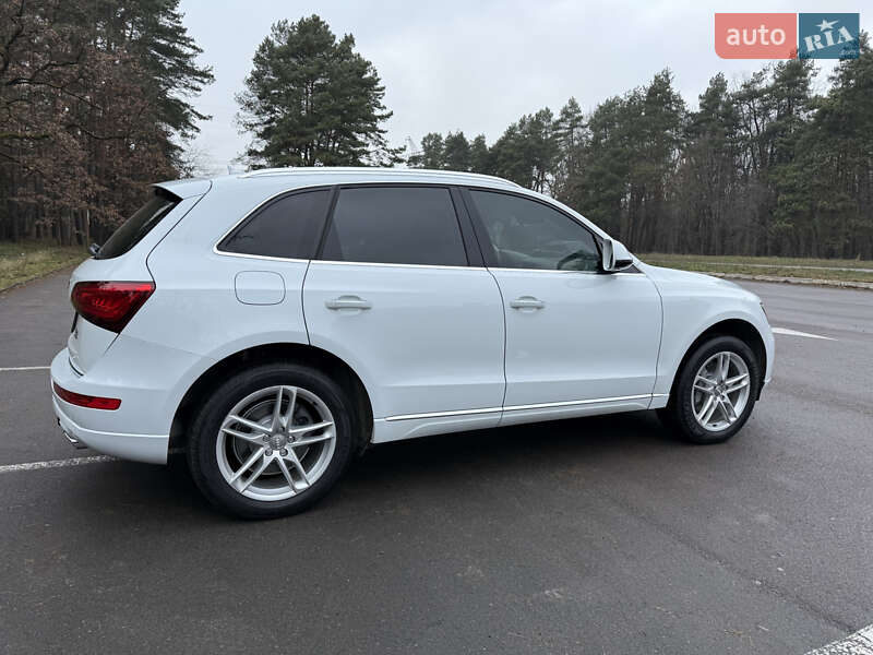 Внедорожник / Кроссовер Audi Q5 2015 в Киеве