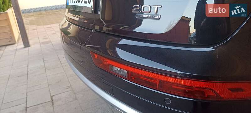 Внедорожник / Кроссовер Audi Q5 2018 в Житомире