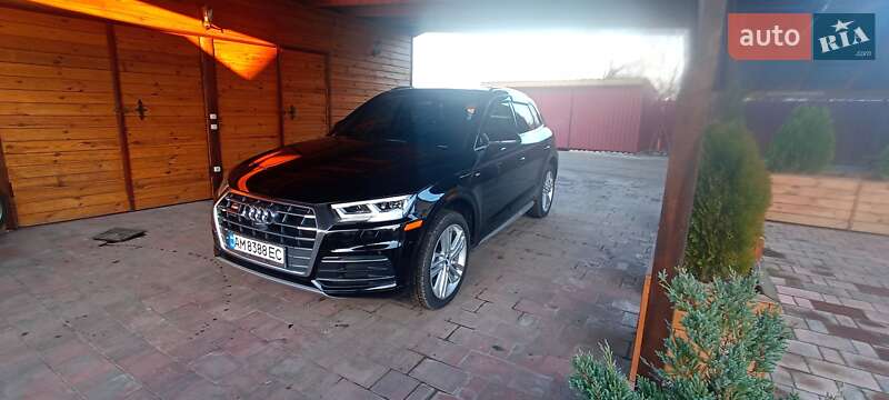 Внедорожник / Кроссовер Audi Q5 2018 в Житомире