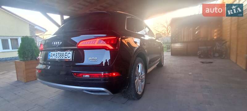 Внедорожник / Кроссовер Audi Q5 2018 в Житомире