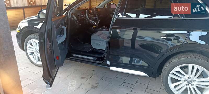 Внедорожник / Кроссовер Audi Q5 2018 в Житомире