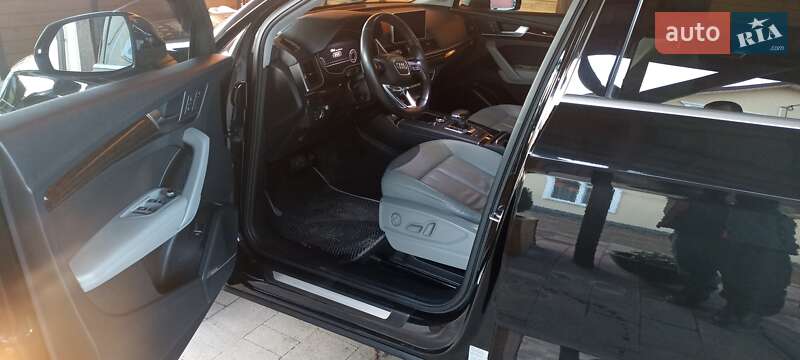 Внедорожник / Кроссовер Audi Q5 2018 в Житомире