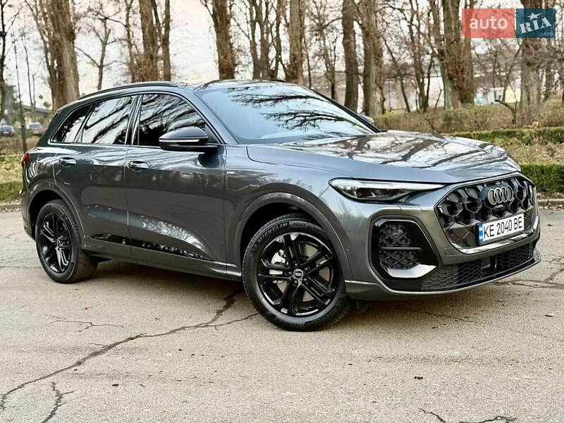 Внедорожник / Кроссовер Audi Q5 2025 в Киеве