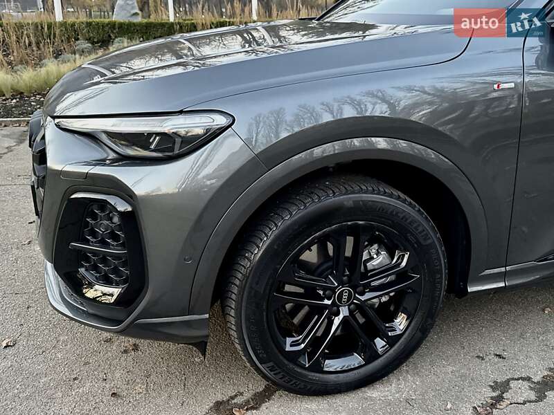 Внедорожник / Кроссовер Audi Q5 2025 в Киеве