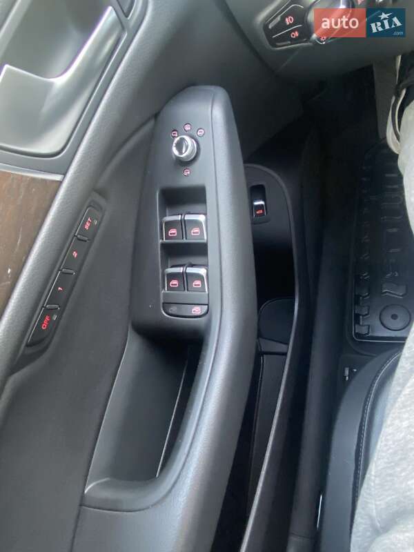 Внедорожник / Кроссовер Audi Q5 2015 в Ирпене