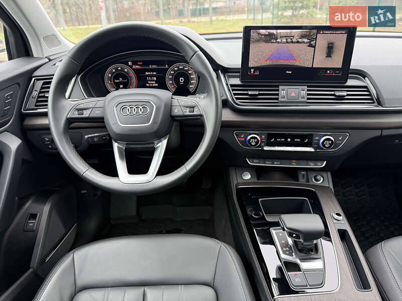Внедорожник / Кроссовер Audi Q5 2023 в Киеве