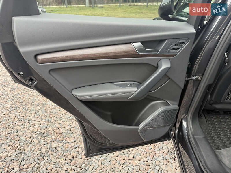 Внедорожник / Кроссовер Audi Q5 2023 в Киеве