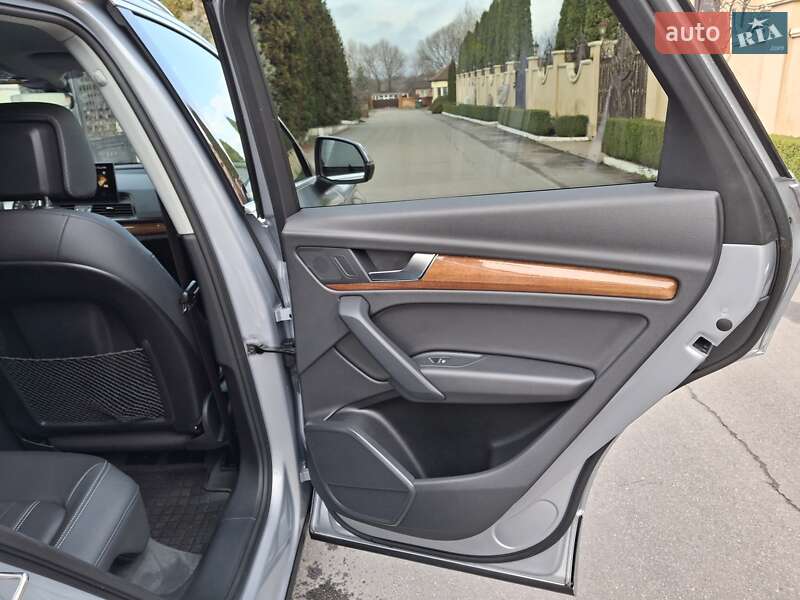 Внедорожник / Кроссовер Audi Q5 2020 в Киеве фото 14 Внедорожник / Кроссовер Audi Q5 2020 в Киеве