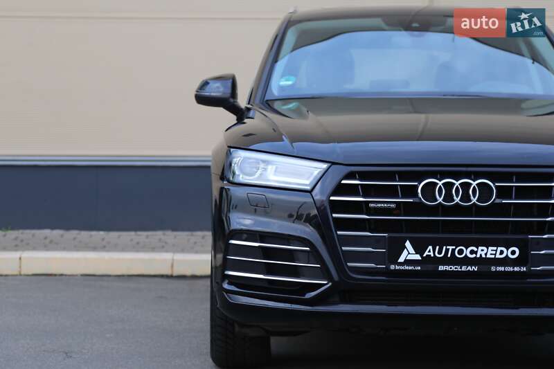 Внедорожник / Кроссовер Audi Q5 2020 в Киеве