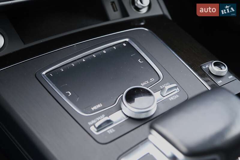 Внедорожник / Кроссовер Audi Q5 2020 в Киеве