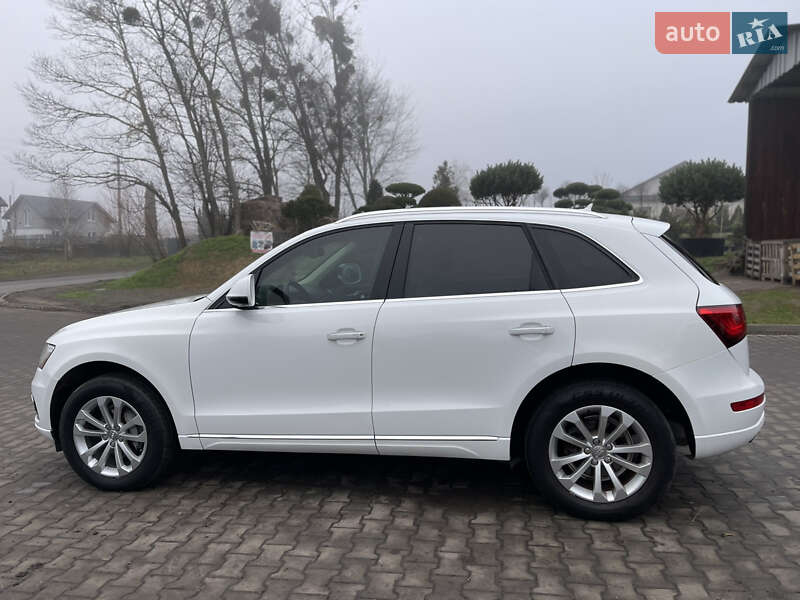 Внедорожник / Кроссовер Audi Q5 2015 в Луцке